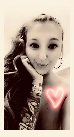 OnlyFans cuenta peachywet07 header 2