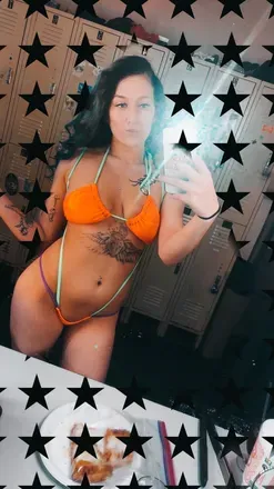 OnlyFans cuenta desire121018 avatar 1