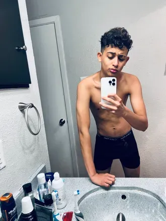 OnlyFans cuenta adrianflor2 avatar 1