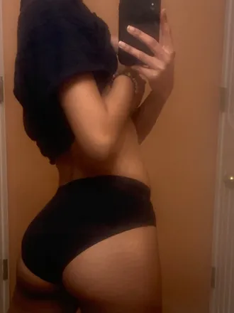 OnlyFans cuenta yodaddysfavoritegirl header 2