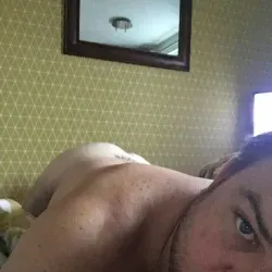 OnlyFans account  lutonbottom avatar 1