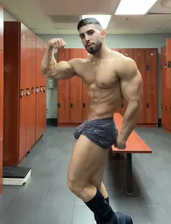 OnlyFans cuenta andyvb93 header 2