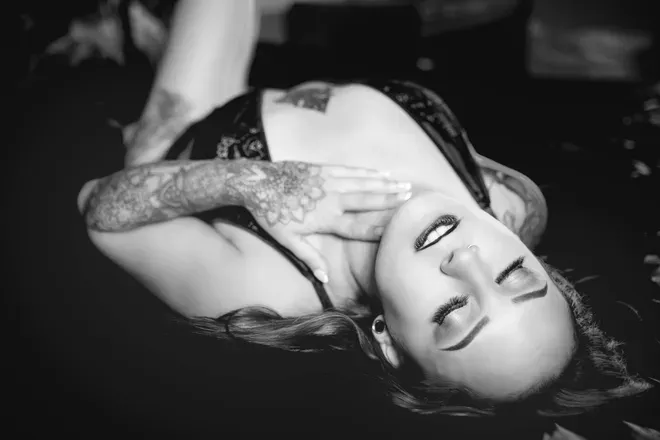 OnlyFans cuenta seductive_siren header 2