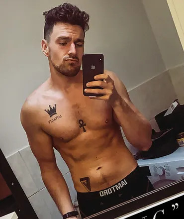 OnlyFans cuenta tom_tauro header 2