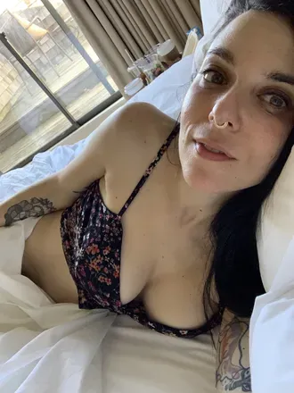 OnlyFans cuenta velvetrebel avatar 1