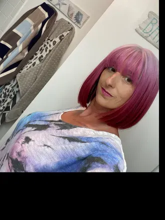 OnlyFans account  uptwngrl54 avatar 1