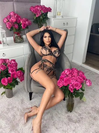 OnlyFans cuenta b3llahot header 2