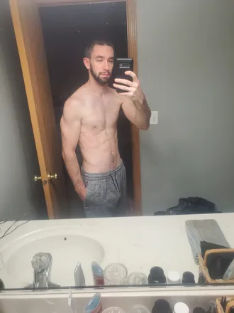 OnlyFans cuenta shyhungguy header 2