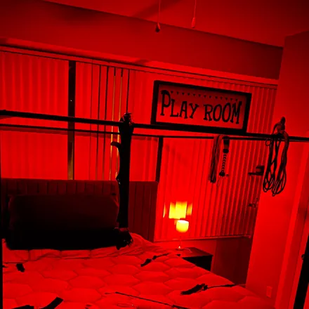OnlyFans cuenta universalredroom header 2