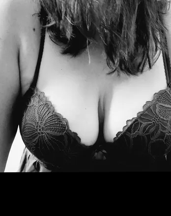 OnlyFans cuenta isla_sunflower header 2