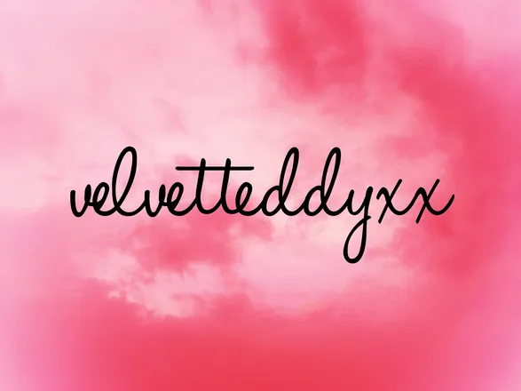 OnlyFans cuenta velvetteddyxx header 2