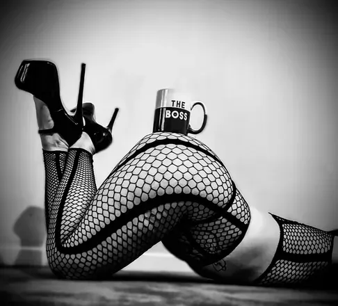 OnlyFans cuenta propertyofmrg header 2