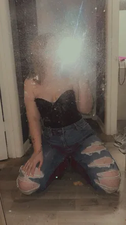 OnlyFans account  flowermade header 2