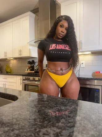 OnlyFans account  itzslim header 2