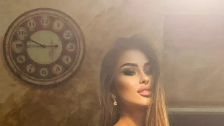 OnlyFans cuenta luxi.madonna header 2