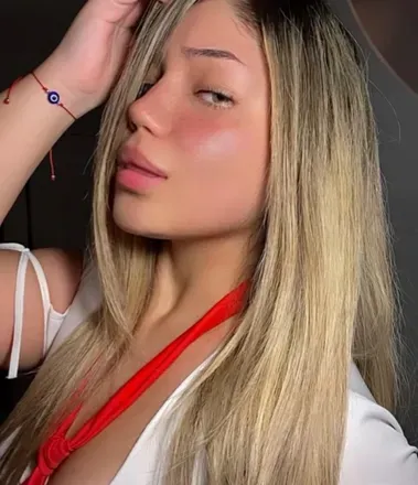 OnlyFans account  esmarr avatar 1