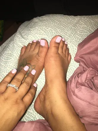 OnlyFans cuenta miraclefeetfetish avatar 1