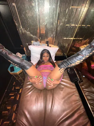 OnlyFans cuenta mybae header 2