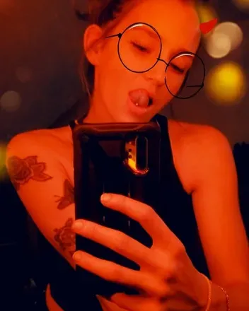 OnlyFans cuenta bad_karma1113 avatar 1