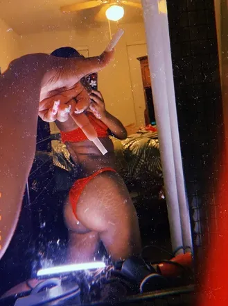 OnlyFans cuenta shenellicahernandez avatar 1