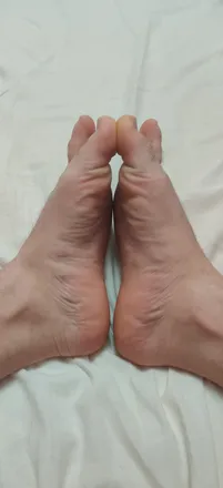OnlyFans cuenta strongfeetmale header 2