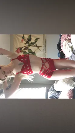 OnlyFans cuenta agothbarbie header 2