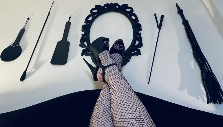 OnlyFans cuenta lahatielx header 2