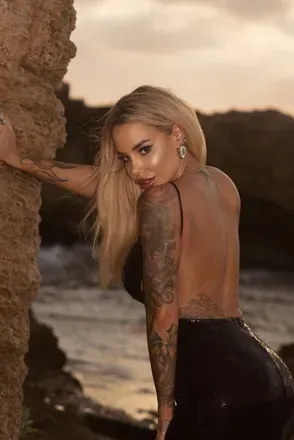 OnlyFans account  linarichmond avatar 1