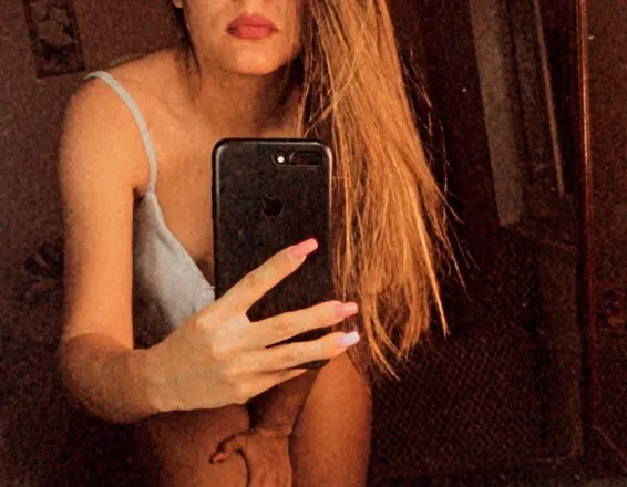 OnlyFans cuenta alesaleon header 2