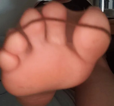 OnlyFans cuenta thethingsmyfeetdo header 2