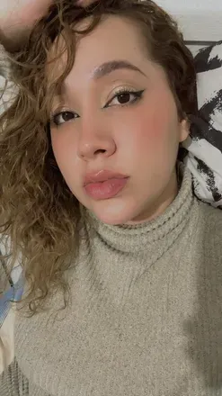 OnlyFans cuenta bellabrey avatar 1