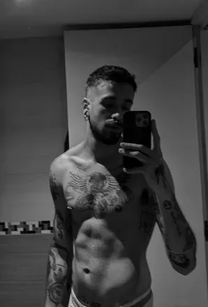 OnlyFans cuenta pucho98jimenez avatar 1