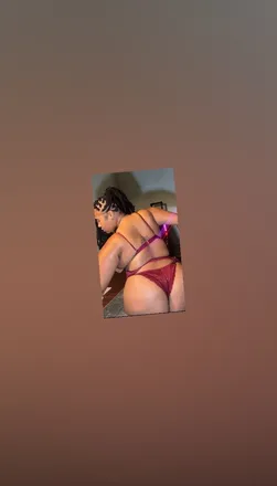 OnlyFans cuenta memeelove header 2