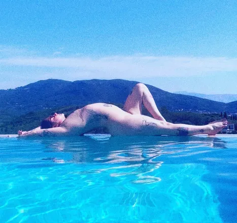 OnlyFans cuenta buzzlilaccensored header 2