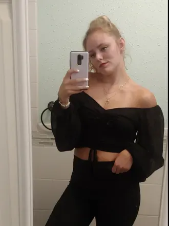 OnlyFans account  kmmmartinez avatar 1