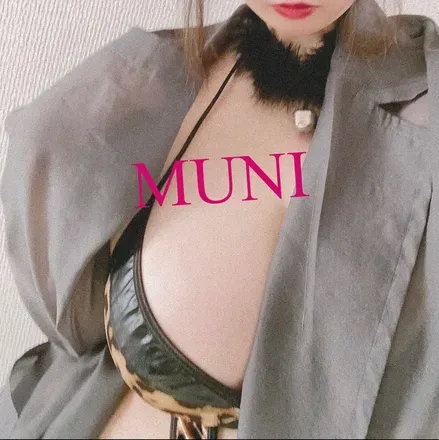 OnlyFans account  muni.only avatar 1