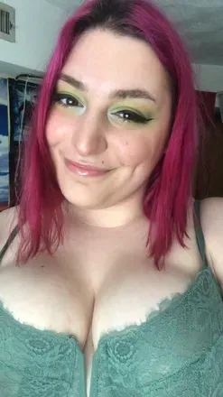 OnlyFans cuenta gl1tterb4by101 avatar 1
