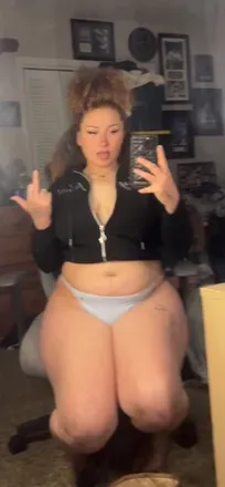 OnlyFans cuenta monroethamenace avatar 1