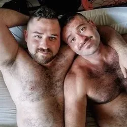 OnlyFans account  huzzbearz avatar 1