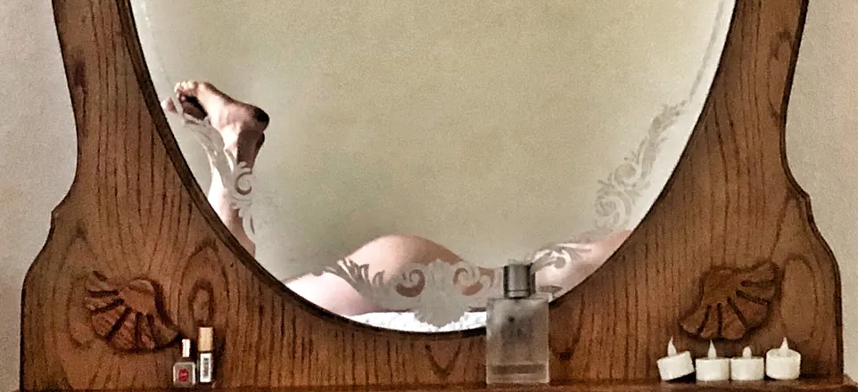 OnlyFans account  thedirtyfarmgirl header 2