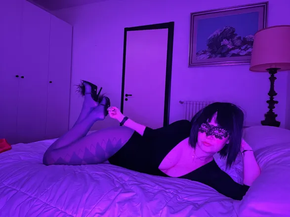 OnlyFans cuenta cleospicyfeet header 2