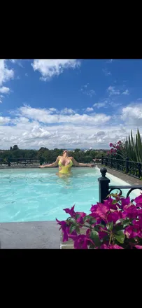 OnlyFans cuenta strippedwine header 2