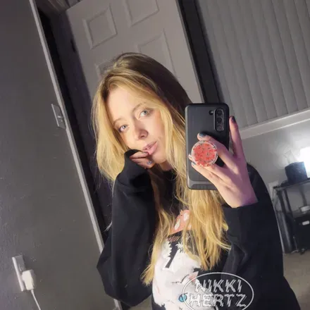 OnlyFans cuenta nikkihertz avatar 1