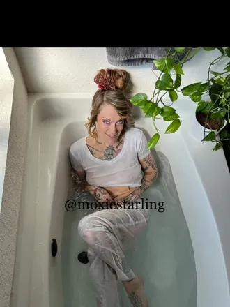 OnlyFans cuenta moxiestarling header 2