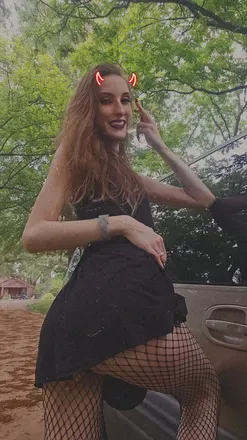 OnlyFans cuenta goddess_rayne420 avatar 1