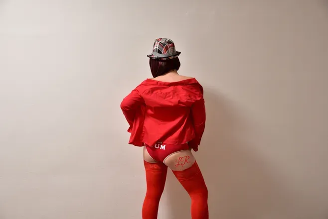 OnlyFans cuenta larenrousse avatar 1