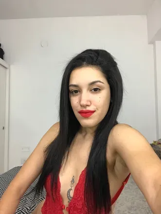 OnlyFans account  lulycal21 avatar 1