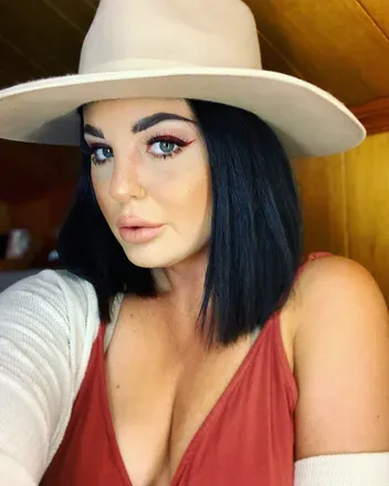 OnlyFans cuenta tattooedmamaaa avatar 1