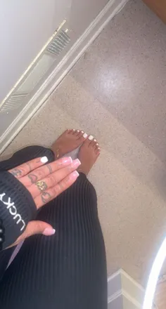 OnlyFans cuenta itsjustmie header 2