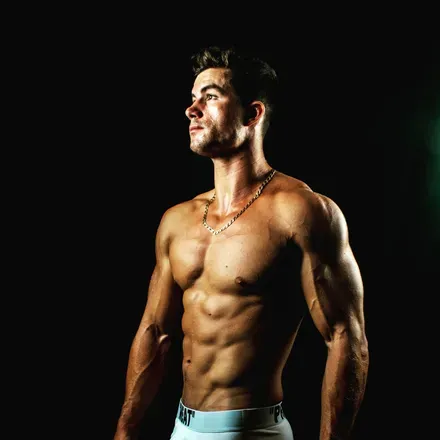OnlyFans cuenta robertthefuture header 2